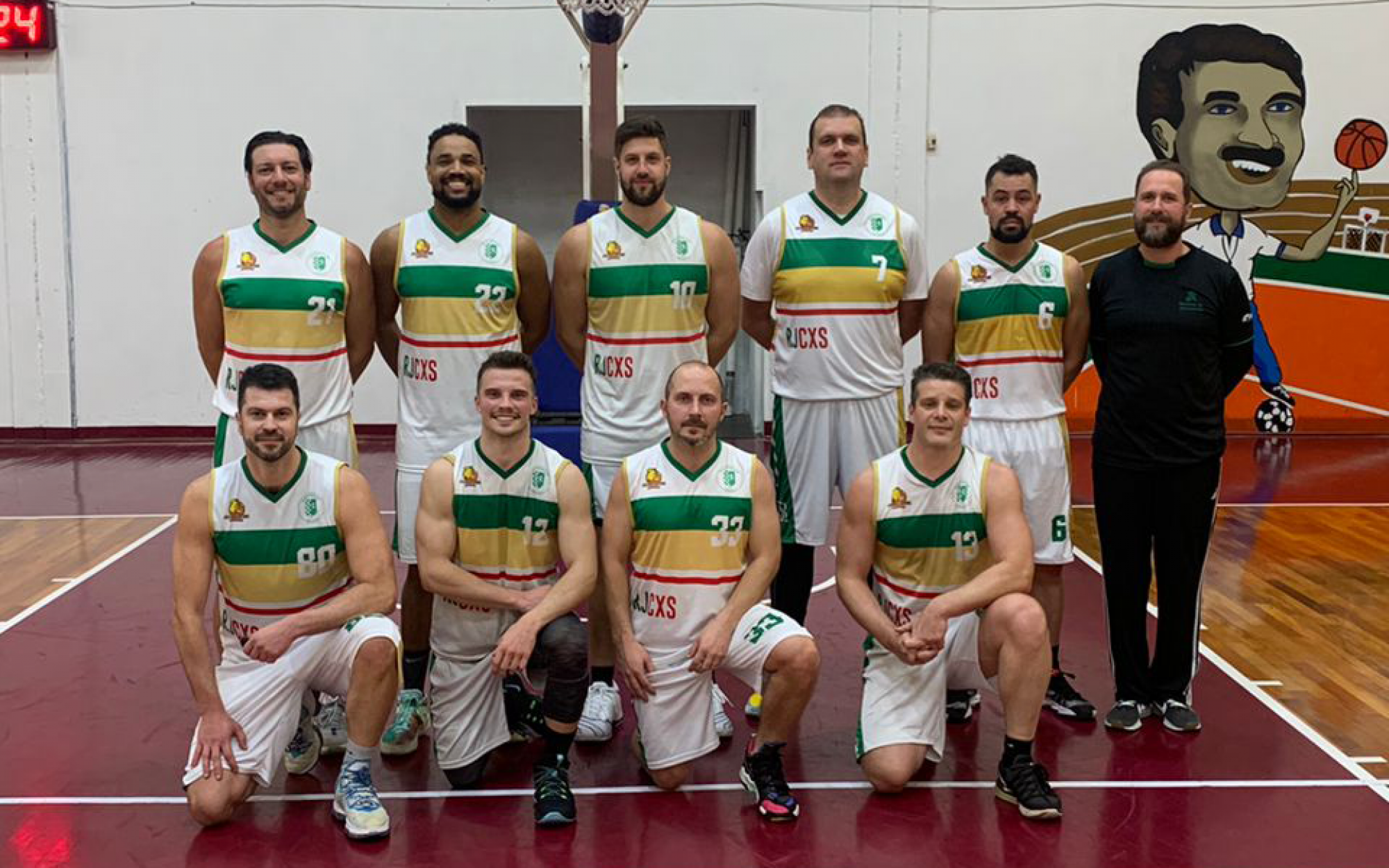 SMEL dá início aos Jogos Abertos de Basquete Masculino - Prefeitura de  Caxias do Sul